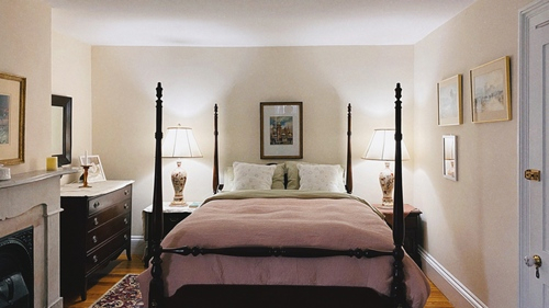King Bed Room